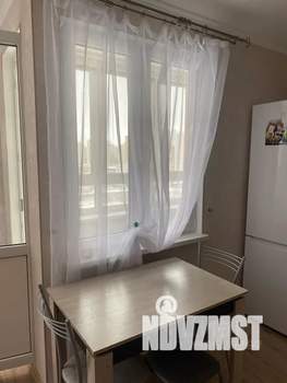 Студия квартира, посуточно, 30м2, 10/19 этаж