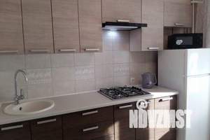 1-к квартира, посуточно, 40м2, 2/10 этаж