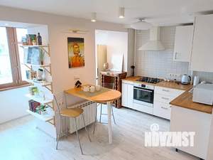 Студия квартира, посуточно, 40м2, 8/10 этаж