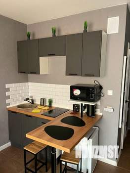 Студия квартира, посуточно, 18м2, 1/10 этаж