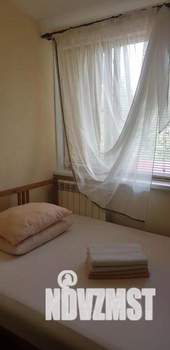 1-к квартира, посуточно, 18м2, 1/1 этаж