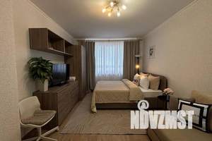 1-к квартира, посуточно, 43м2, 15/18 этаж