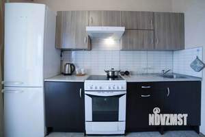 1-к квартира, посуточно, 35м2, 10/17 этаж