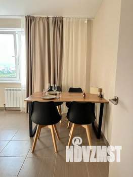 1-к квартира, посуточно, 42м2, 4/25 этаж