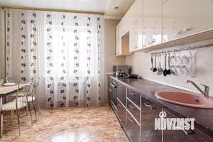 2-к квартира, посуточно, 62м2, 4/17 этаж