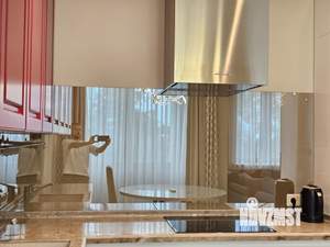 3-к квартира, на длительный срок, 140м2, 2/8 этаж