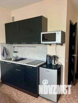 Студия квартира, посуточно, 17м2, 4/10 этаж