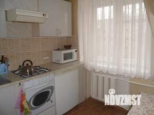 1-к квартира, посуточно, 32м2, 3/5 этаж