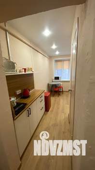 Студия квартира, посуточно, 14м2, 3/3 этаж