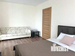 1-к квартира, посуточно, 38м2, 1/1 этаж