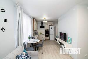 Студия квартира, посуточно, 42м2, 7/18 этаж