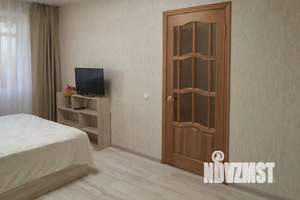 1-к квартира, посуточно, 41м2, 7/10 этаж