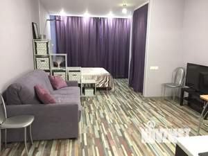 Студия квартира, посуточно, 38м2, 9/17 этаж