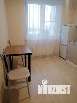 1-к квартира, посуточно, 33м2, 4/10 этаж