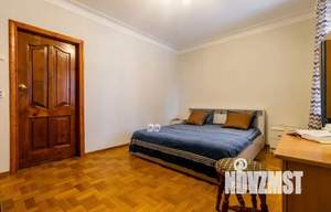 3-к квартира, посуточно, 100м2, 2/3 этаж