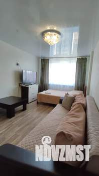 1-к квартира, посуточно, 35м2, 9/20 этаж