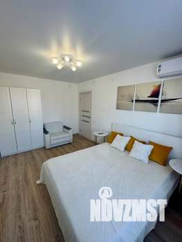 1-к квартира, посуточно, 35м2, 4/10 этаж