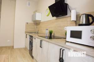 1-к квартира, посуточно, 38м2, 1/1 этаж