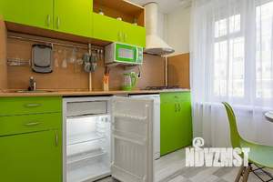 1-к квартира, посуточно, 32м2, 4/5 этаж