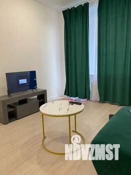 1-к квартира, посуточно, 38м2, 1/4 этаж