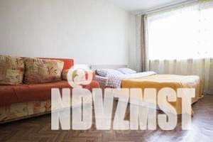 1-к квартира, посуточно, 40м2, 5/5 этаж