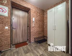 Студия квартира, посуточно, 20м2, 1/12 этаж