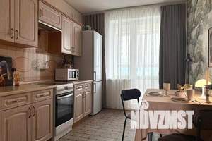 1-к квартира, посуточно, 37м2, 10/25 этаж