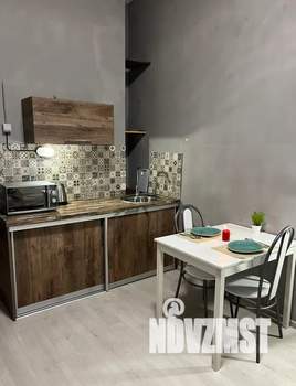 Студия квартира, посуточно, 25м2, 1/4 этаж