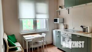 1-к квартира, посуточно, 34м2, 4/10 этаж