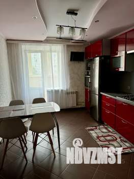 1-к квартира, посуточно, 46м2, 2/10 этаж