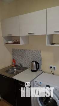 Студия квартира, посуточно, 18м2, 1/4 этаж