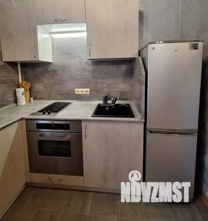 1-к квартира, посуточно, 38м2, 8/12 этаж