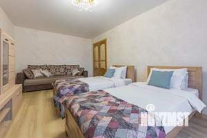 2-к квартира, посуточно, 50м2, 1/1 этаж