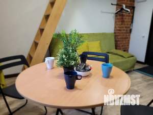 Студия квартира, посуточно, 25м2, 1/4 этаж