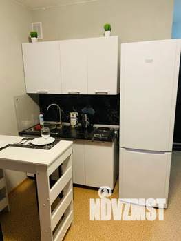 Студия квартира, посуточно, 17м2, 2/10 этаж