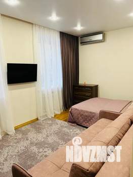 1-к квартира, посуточно, 44м2, 2/6 этаж