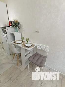 Студия квартира, посуточно, 17м2, 1/5 этаж
