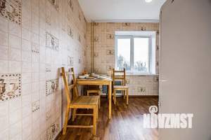 1-к квартира, посуточно, 40м2, 4/10 этаж