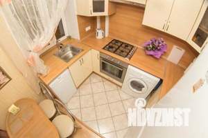 2-к квартира, посуточно, 59м2, 6/9 этаж