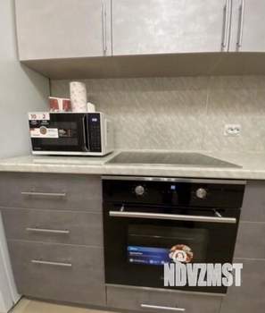 1-к квартира, посуточно, 38м2, 8/17 этаж