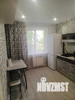 1-к квартира, посуточно, 32м2, 1/10 этаж