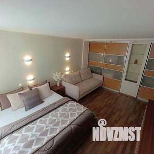 1-к квартира, посуточно, 75м2, 1/1 этаж