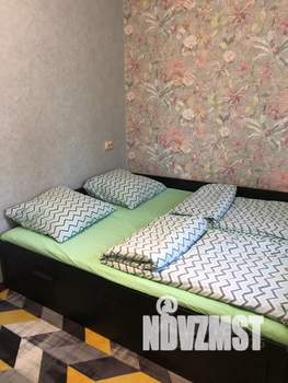 2-к квартира, посуточно, 40м2, 1/5 этаж