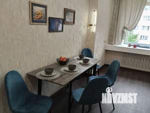 1-к квартира, посуточно, 50м2, 5/10 этаж