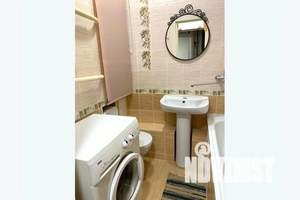 1-к квартира, посуточно, 40м2, 7/10 этаж