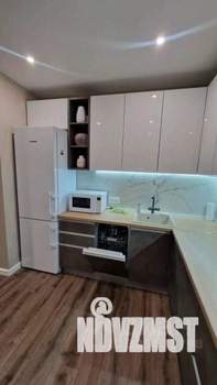 1-к квартира, посуточно, 53м2, 1/1 этаж