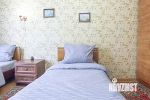 2-к квартира, посуточно, 49м2, 1/1 этаж
