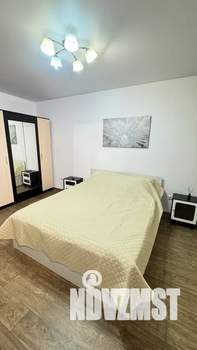 1-к квартира, посуточно, 43м2, 1/14 этаж