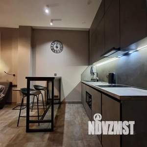 Студия квартира, посуточно, 30м2, 4/8 этаж