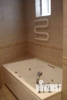 4-к квартира, на длительный срок, 180м2, 2/5 этаж